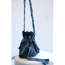 Load image into Gallery viewer, Upcycling .... pouch &quot;blue jeans&quot;